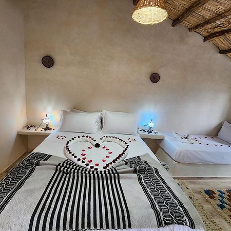 Les Jardins D Amizmiz 6 Piscines Bed & Breakfast Wawizelte Ngoại thất bức ảnh