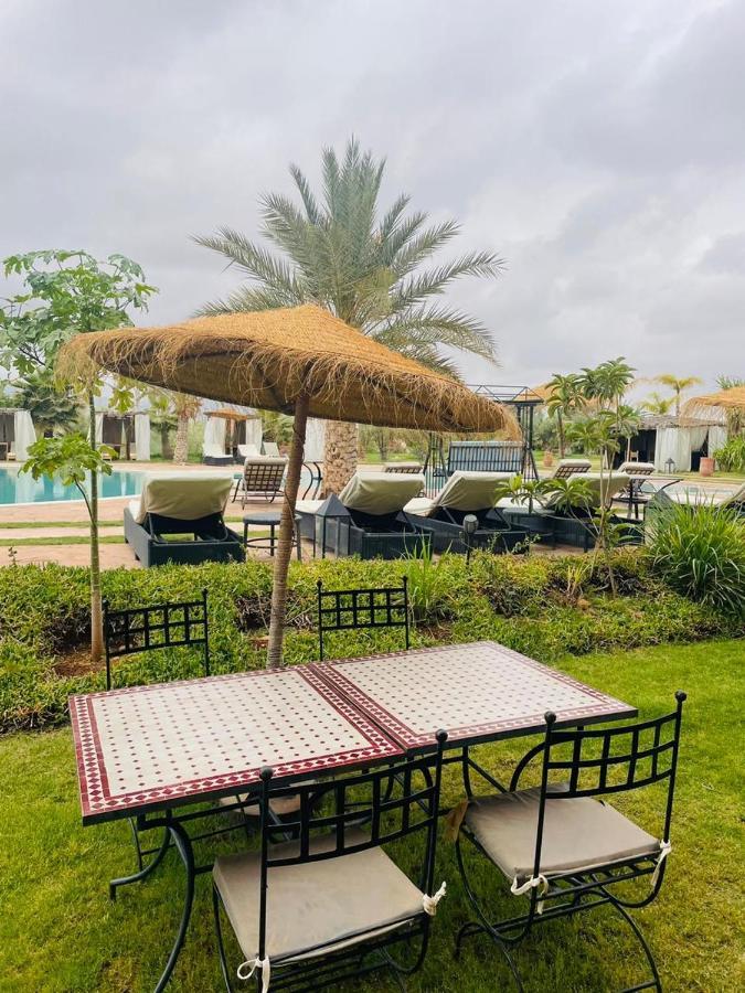 Les Jardins D Amizmiz 6 Piscines Bed & Breakfast Wawizelte Ngoại thất bức ảnh
