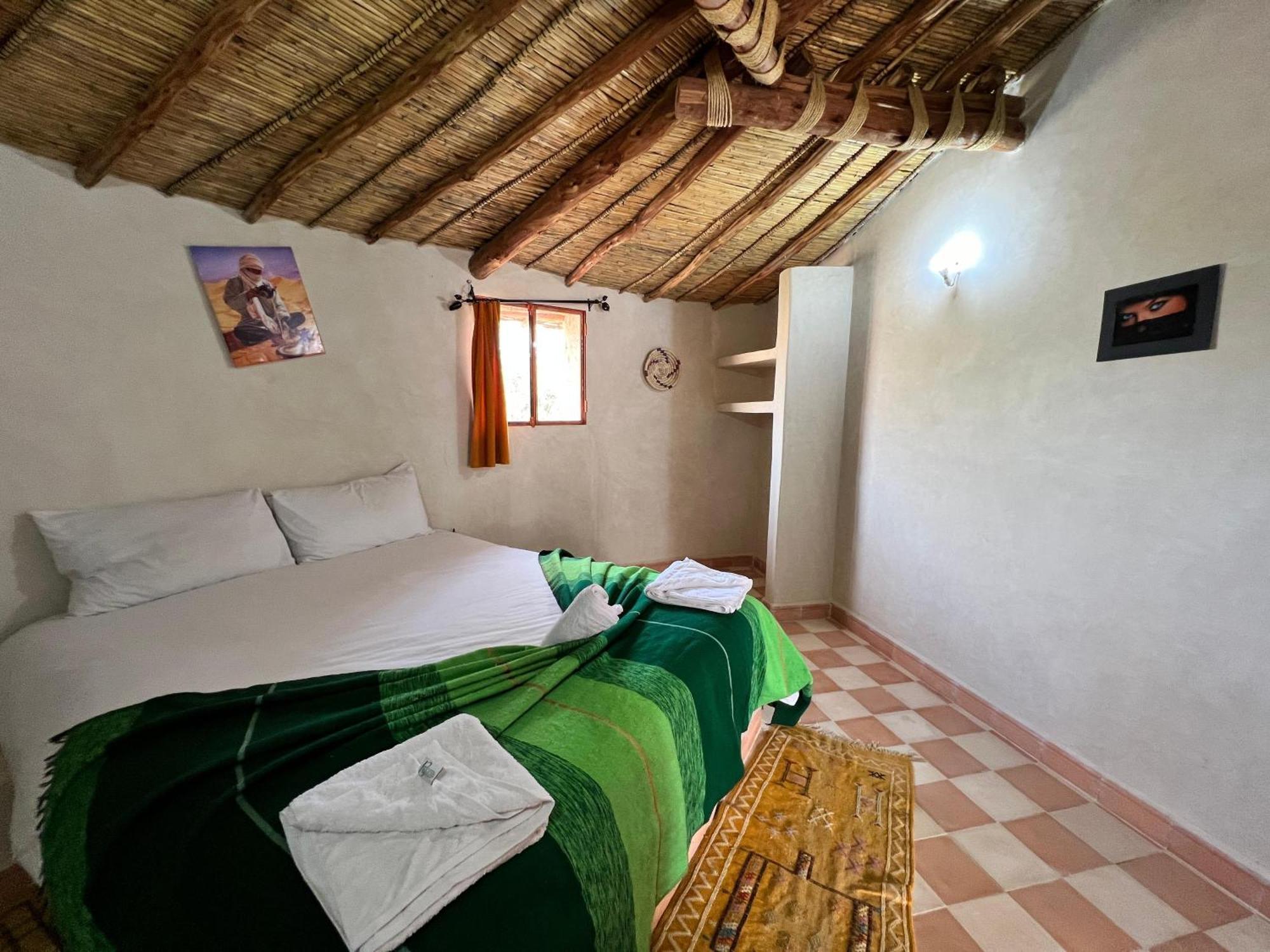 Les Jardins D Amizmiz 6 Piscines Bed & Breakfast Wawizelte Ngoại thất bức ảnh