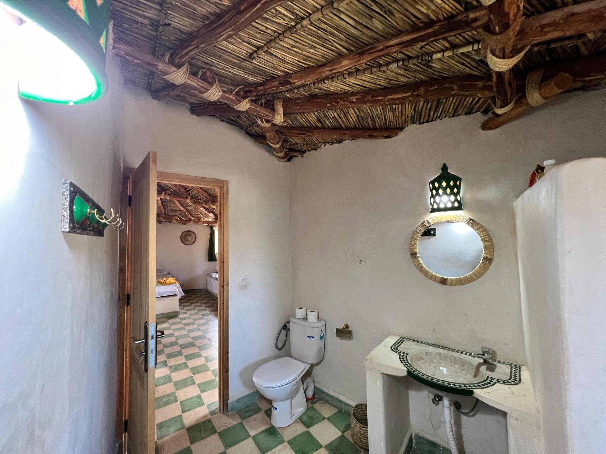 Les Jardins D Amizmiz 6 Piscines Bed & Breakfast Wawizelte Ngoại thất bức ảnh