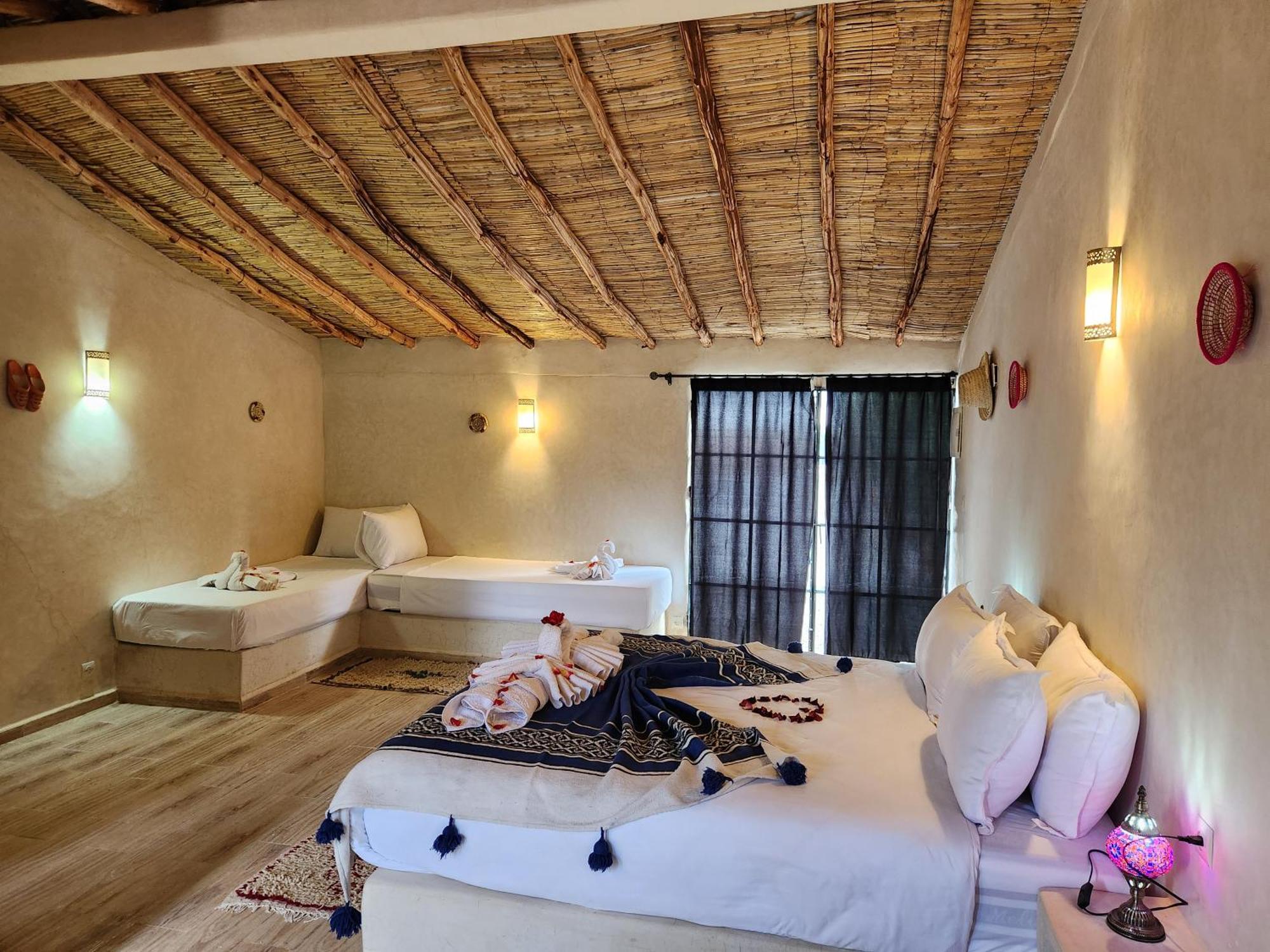 Les Jardins D Amizmiz 6 Piscines Bed & Breakfast Wawizelte Ngoại thất bức ảnh